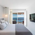 Adriana By Terry\'S Homes Waterfront Seaview Beach